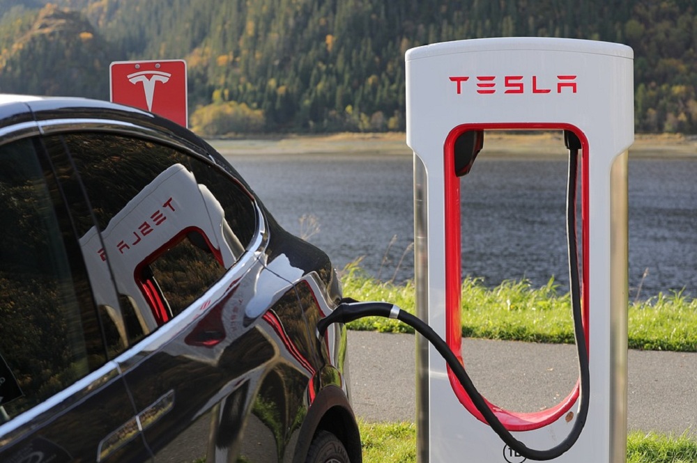Tesla Raises its Model S and X Cars in China as Trade Wars Escalate