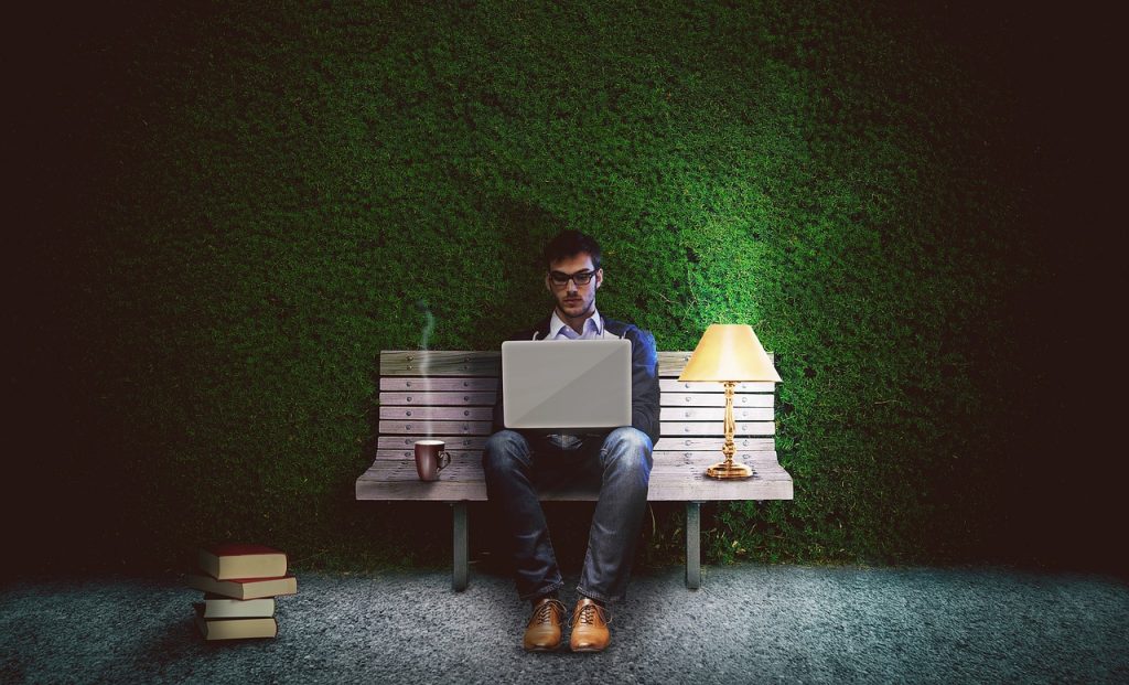 Put Yourself Ahead Of The Rest By Hiring Resume Writers in Sydney