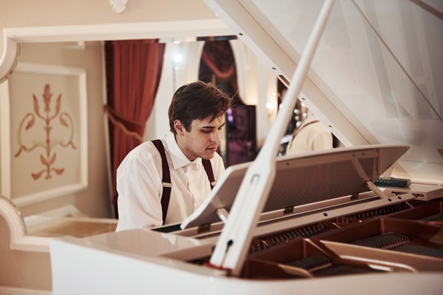 Music at Worldwide Piano & Music School in Edison