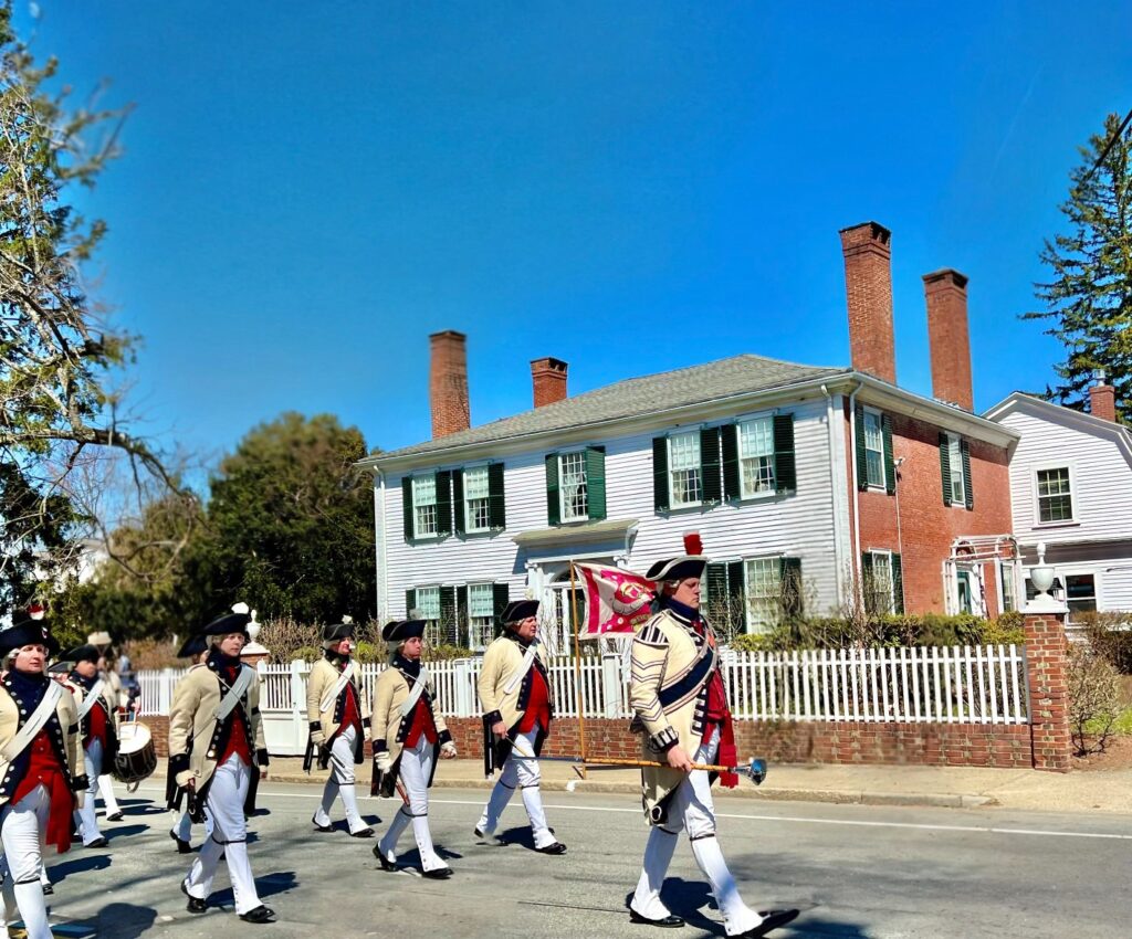 Bedford_Minutemen_March_Down_The_Great_Road_in_Bedford__MA
